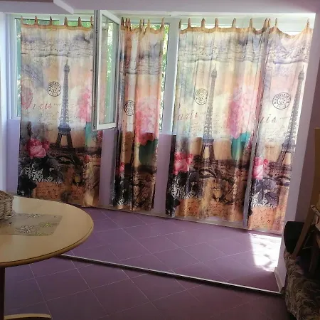 кирил и методий Apartment *