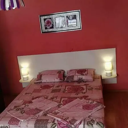 кирил и методий Apartment